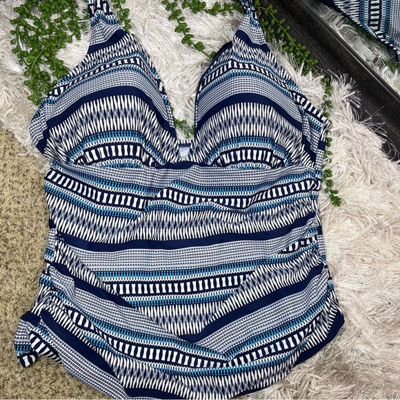 -🌼3/$30🌼intl Details Printed Tankini Swim Halter Top Size XL - Picture 8 of 16